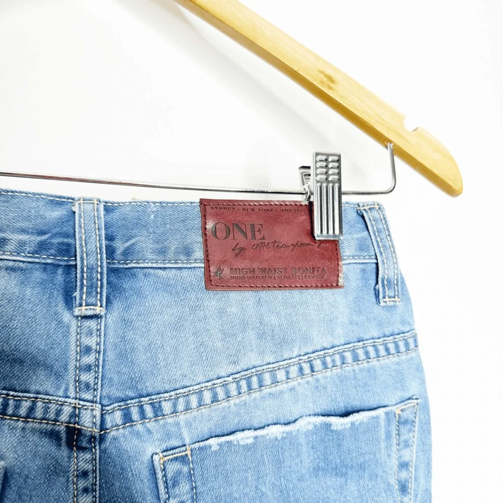 ONETEASPOON X FREE PEOPLE High Rise Bonita Raw Hem Denim Shorts button fly 24